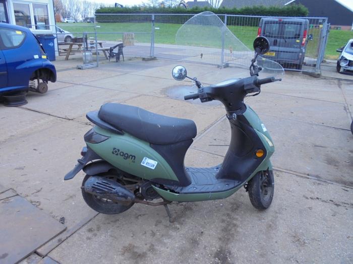 AGM Bee Scooter (Sloopvoertuig, 2016)