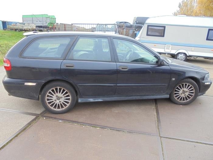 Volvo V40 2.0 16V Sloopvoertuig (2004, Zwart)