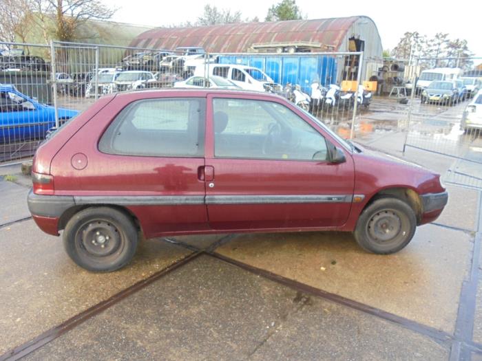 Citroen Saxo 1.1i X,SX Sloopvoertuig (1996, Rood)