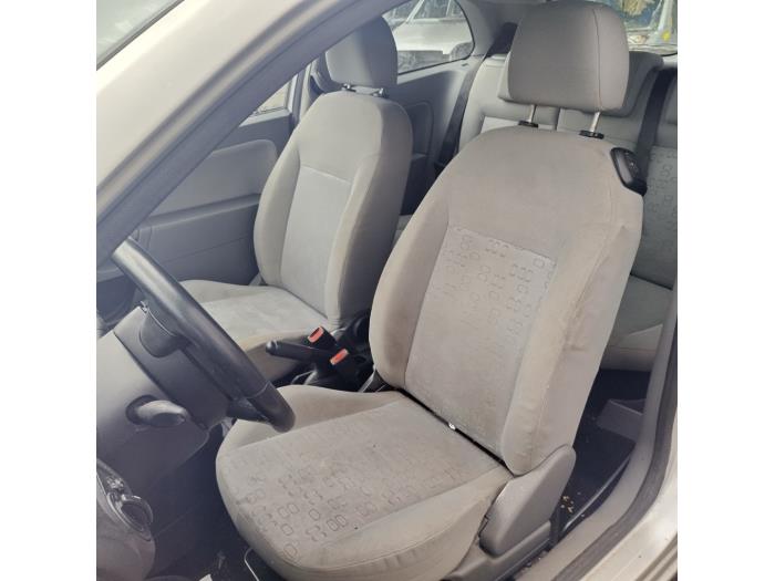 Ford Fiesta 5 1.25 16V Sloopvoertuig (2003, Grijs)