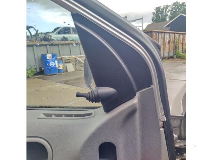 Ford Fiesta 5 1.25 16V Sloopvoertuig (2003, Grijs)