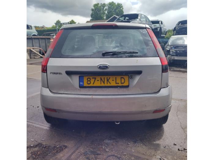 Ford Fiesta 5 1.25 16V Sloopvoertuig (2003, Grijs)