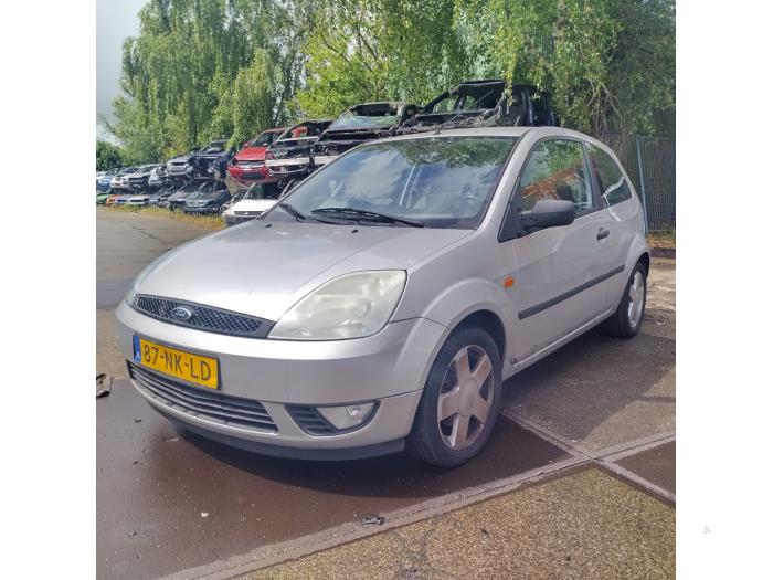 Ford Fiesta 5 1.25 16V Sloopvoertuig (2003, Grijs)