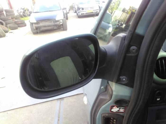 Peugeot 1007 1.4 Sloopvoertuig (2006, GRJS)