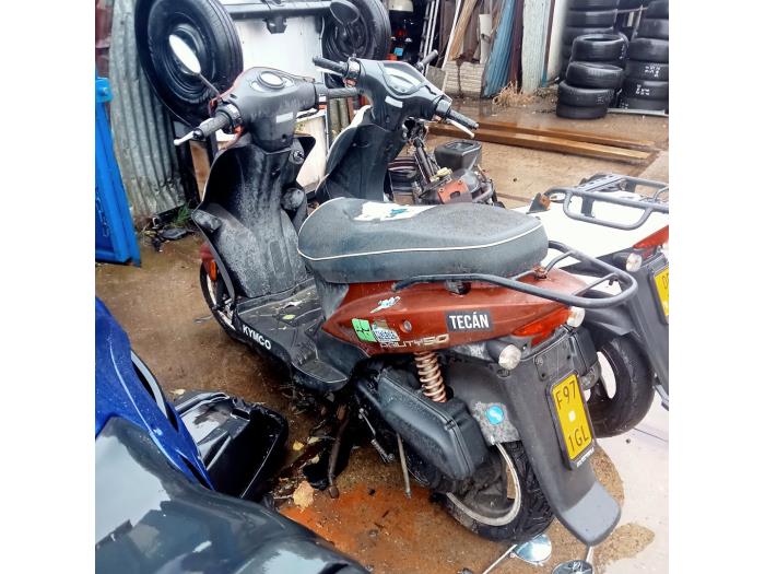 Kymco Agility Scooter (Sloopvoertuig, 2012, Graniet)