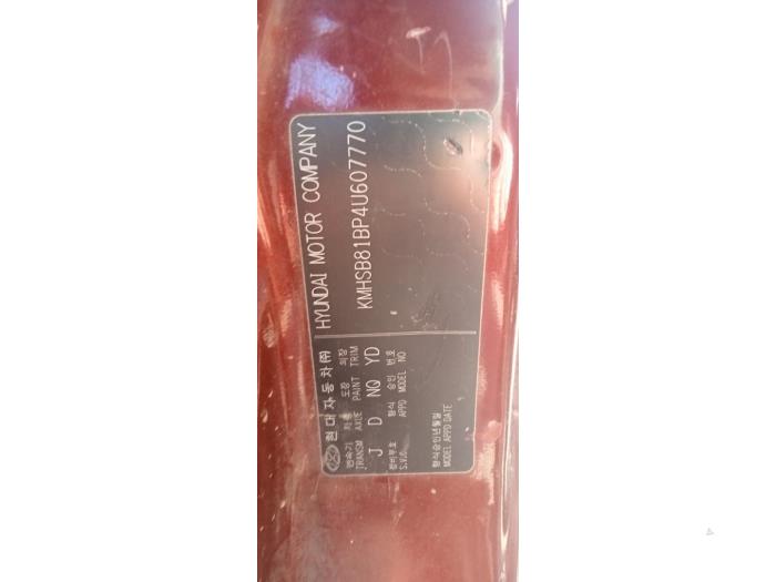 Hyundai Santa Fe I 2.4 16V 4x2 Sloopvoertuig (2004, Rood)