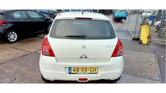 Suzuki Swift 1.3 VVT 16V Sloopvoertuig (2007, Wit)