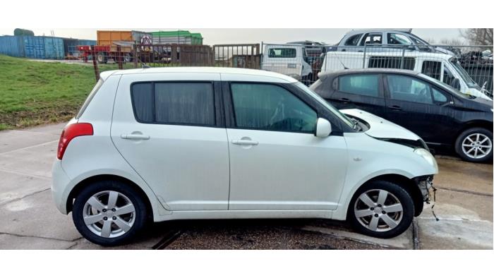 Suzuki Swift 1.3 VVT 16V Sloopvoertuig (2007, Wit)