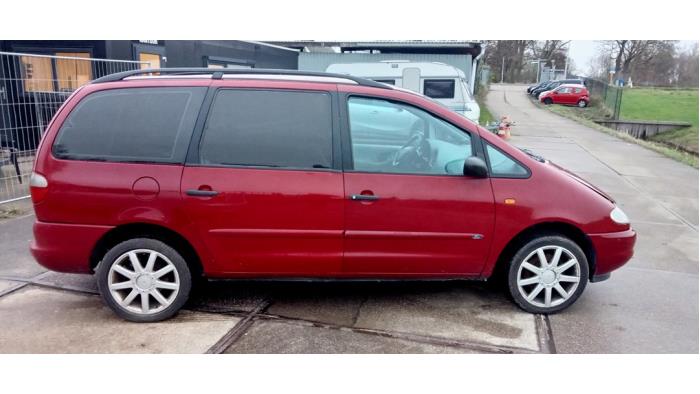 Ford Galaxy 2.0 CL,GLX SEFI Sloopvoertuig (1997, Rood)