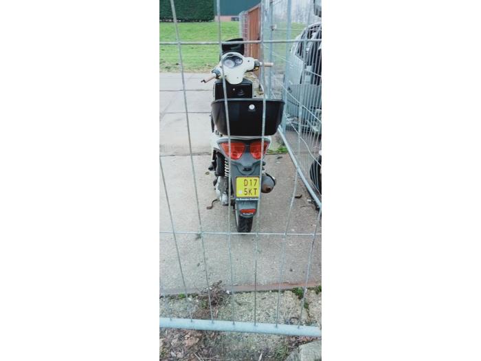 Malaguti Centro Scooter (Sloopvoertuig, 2011, Graniet)