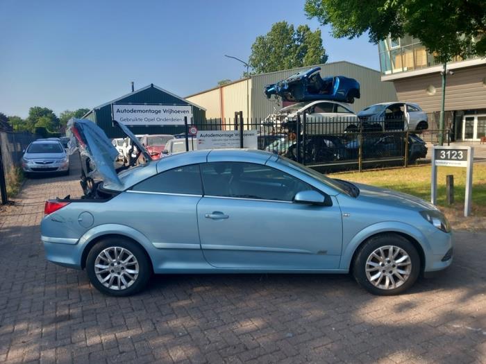 Opel Astra Twin Top in Modellautos, -Lkws & -Busse online kaufen