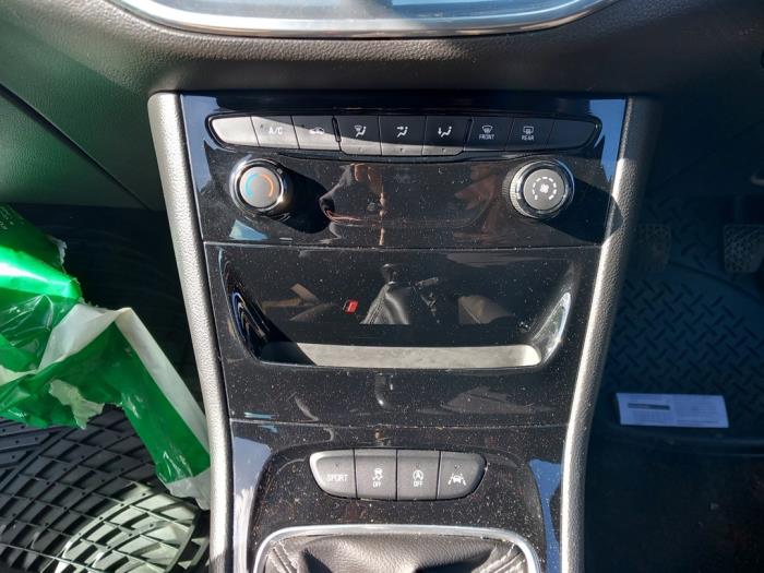 Opel Astra K 1.0 Turbo 12V Sloopvoertuig (2016, Zwart)