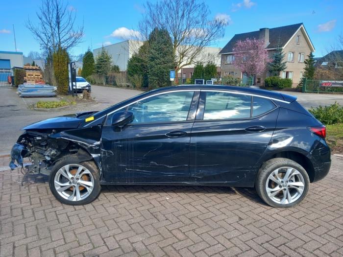 Opel Astra K 1.0 Turbo 12V Sloopvoertuig (2016, Zwart)