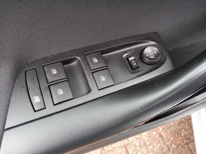 Opel Astra K Sports Tourer 1.4 Turbo 16V Sloopvoertuig (2016, Blauw)