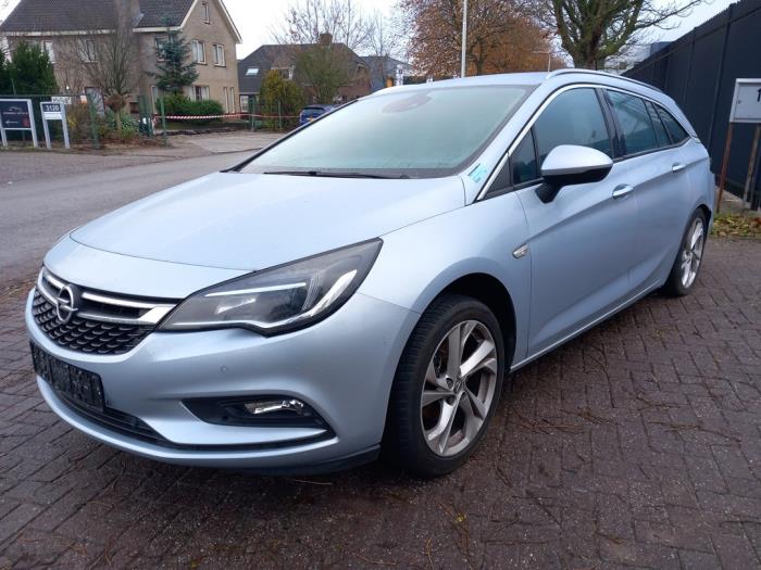 Opel Astra K Sports Tourer 1.4 Turbo 16V Sloopvoertuig (2016, Blauw)