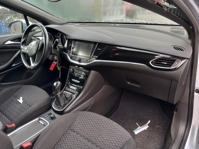 Opel Astra K Sports Tourer 1.4 Turbo 16V Sloopvoertuig (2016, Blauw)