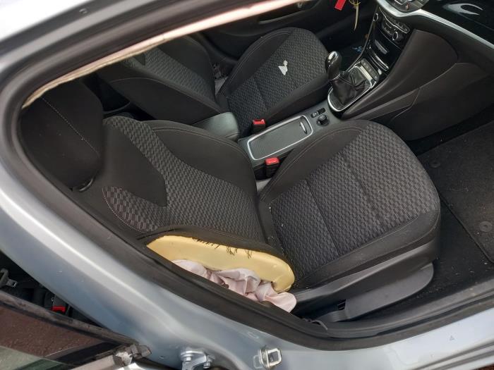 Opel Astra K Sports Tourer 1.4 Turbo 16V Sloopvoertuig (2016, Blauw)