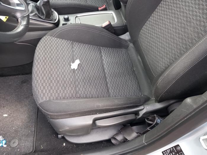 Opel Astra K Sports Tourer 1.4 Turbo 16V Sloopvoertuig (2016, Blauw)