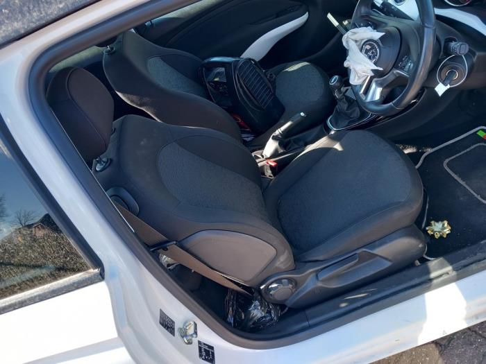 Opel Adam 1.4 16V Sloopvoertuig (2017, Wit)