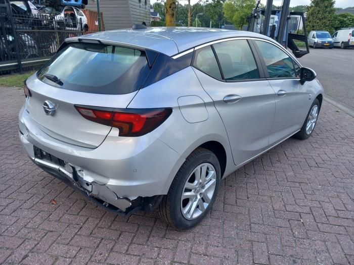 Opel Astra K 1.6 CDTI 110 16V Sloopvoertuig (2019, Zilvergrijs, Zilver)