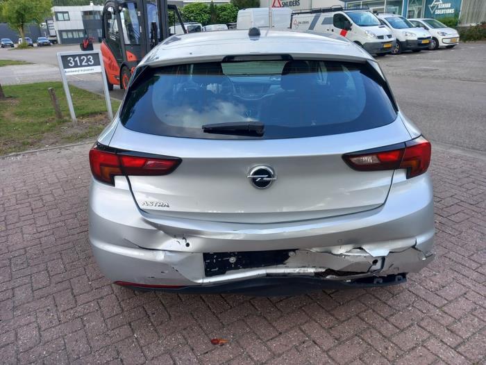 Opel Astra K 1.6 CDTI 110 16V Sloopvoertuig (2019, Zilvergrijs, Zilver)