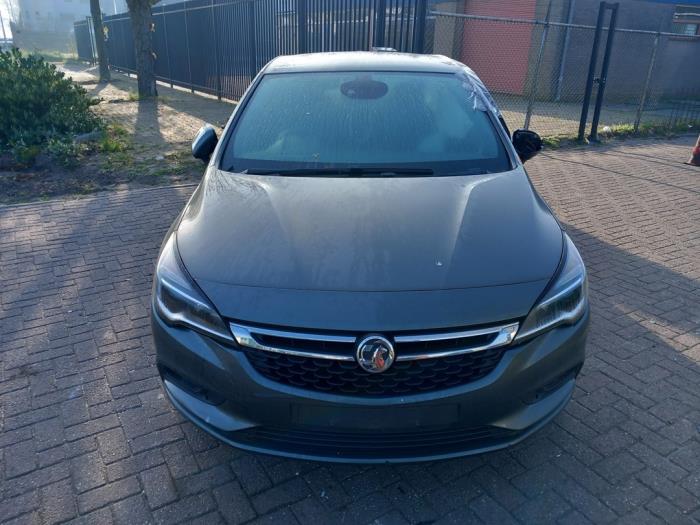 Opel Astra K 1.4 Turbo 16V Sloopvoertuig (2017, Zilvergrijs, Grijs)