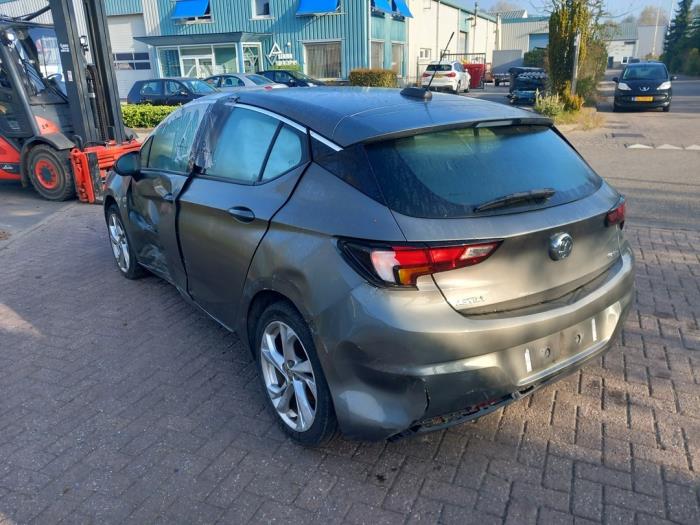 Opel Astra K 1.4 Turbo 16V Sloopvoertuig (2017, Zilvergrijs, Grijs)