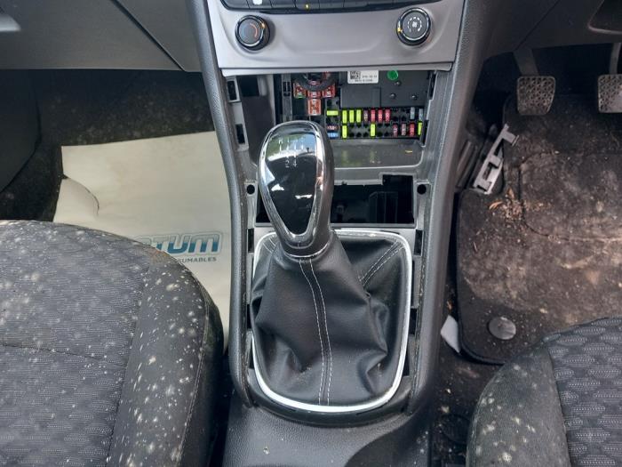 Opel Astra K 1.0 SIDI Turbo 12V Sloopvoertuig (2016, Wit)