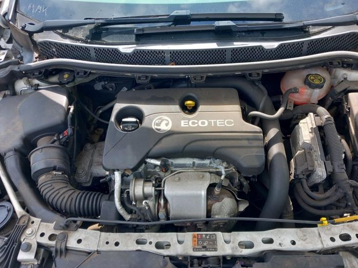 Opel Astra K 1.0 SIDI Turbo 12V Sloopvoertuig (2016, Wit)