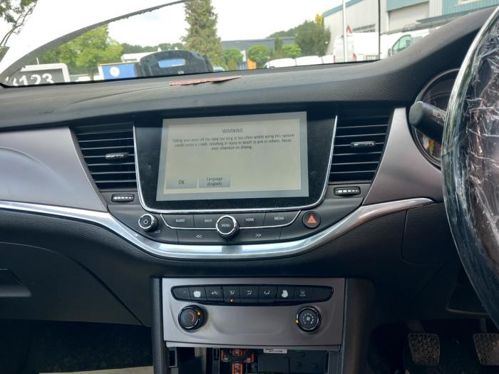 Opel Astra K 1.0 SIDI Turbo 12V Sloopvoertuig (2016, Wit)