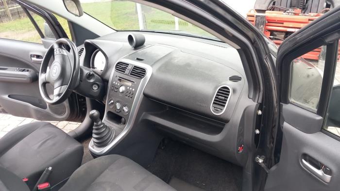 Opel Agila 1.0 12V ecoFLEX Sloopvoertuig (2010, Zwart)