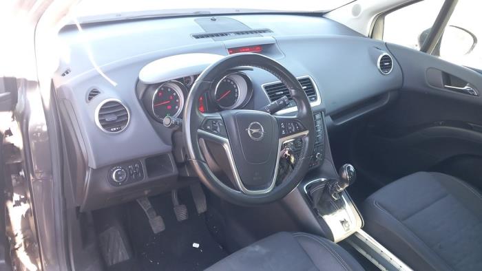 Opel Meriva 1.4 Turbo 16V ecoFLEX Sloopvoertuig (2010, Zilvergrijs, Carbon, Grijs)