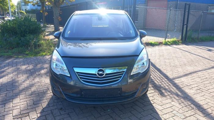Opel Meriva 1.4 Turbo 16V ecoFLEX Sloopvoertuig (2010, Zilvergrijs, Carbon, Grijs)