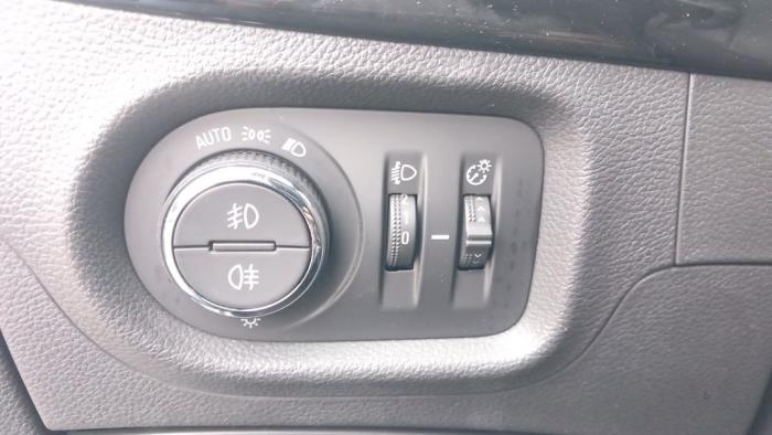 Opel Astra K 1.4 Turbo 16V Sloopvoertuig (2017, Grijs, Blauw)