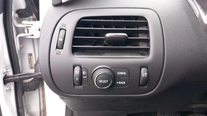 Opel Ampera 1.4 16V Sloopvoertuig (2013, Wit)