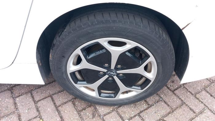 Opel Ampera 1.4 16V Sloopvoertuig (2013, Wit)