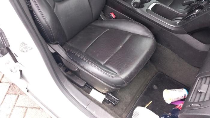 Opel Ampera 1.4 16V Sloopvoertuig (2013, Wit)