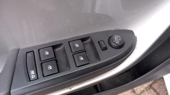 Opel Ampera 1.4 16V Sloopvoertuig (2013, Wit)