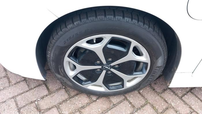 Opel Ampera 1.4 16V Sloopvoertuig (2013, Wit)