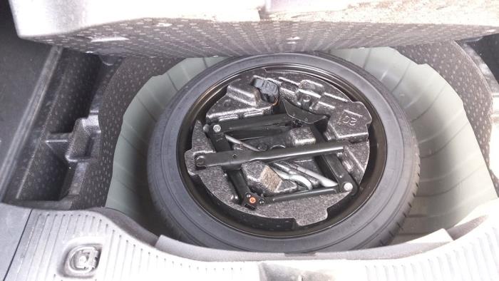 Opel Mokka/Mokka X 1.6 CDTI 16V 4x2 Sloopvoertuig (2015, Metallic, Zwart)