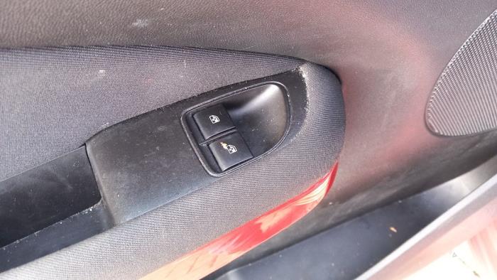 Opel Adam 1.2 16V Sloopvoertuig (2013, Rood)