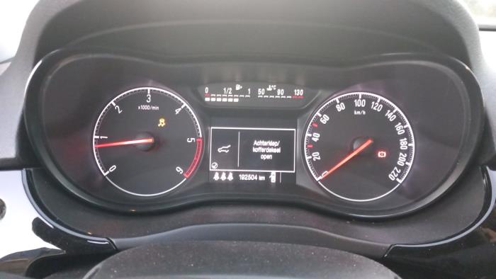 Opel Corsa E 1.3 CDTi 16V ecoFLEX Sloopvoertuig (2015, Zilvergrijs, Zilver)