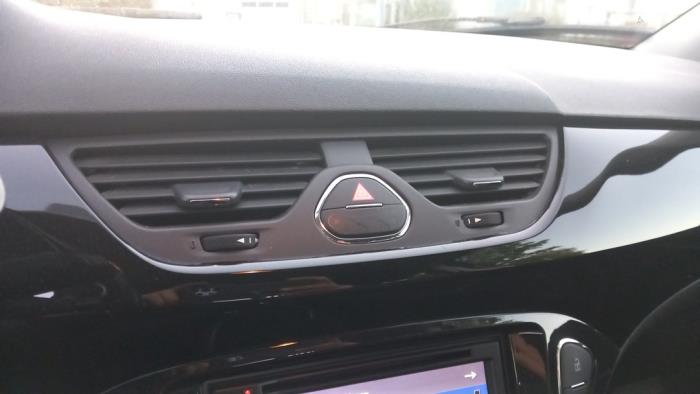 Opel Corsa E 1.3 CDTi 16V ecoFLEX Sloopvoertuig (2015, Zilvergrijs, Zilver)
