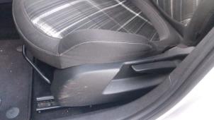 Opel Corsa E 1.3 CDTi 16V ecoFLEX Sloopvoertuig (2015, Zilvergrijs, Zilver)