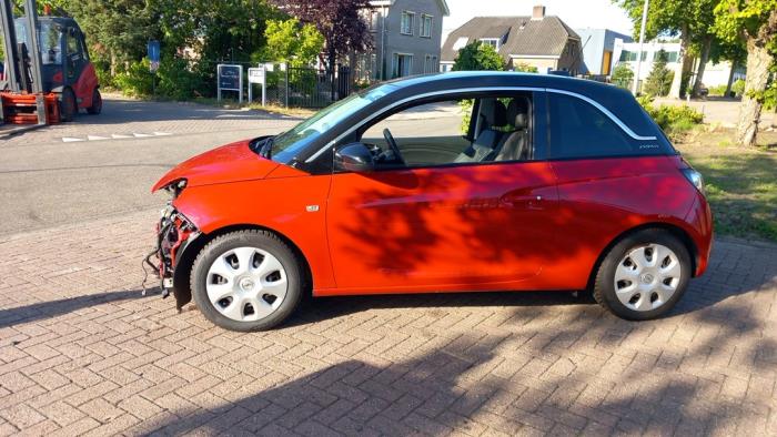 Opel Adam 1.4 16V Bi-Fuel Ecoflex Sloopvoertuig (2015, Rood)