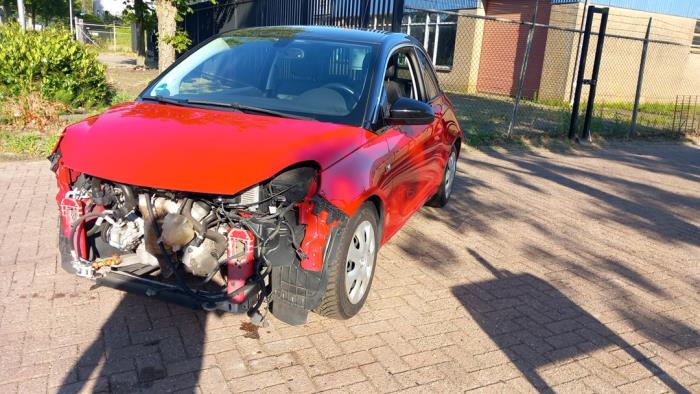 Opel Adam 1.4 16V Bi-Fuel Ecoflex Sloopvoertuig (2015, Rood)