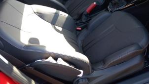 Opel Adam 1.4 16V Bi-Fuel Ecoflex Sloopvoertuig (2015, Rood)