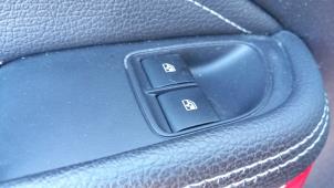 Opel Adam 1.4 16V Bi-Fuel Ecoflex Sloopvoertuig (2015, Rood)