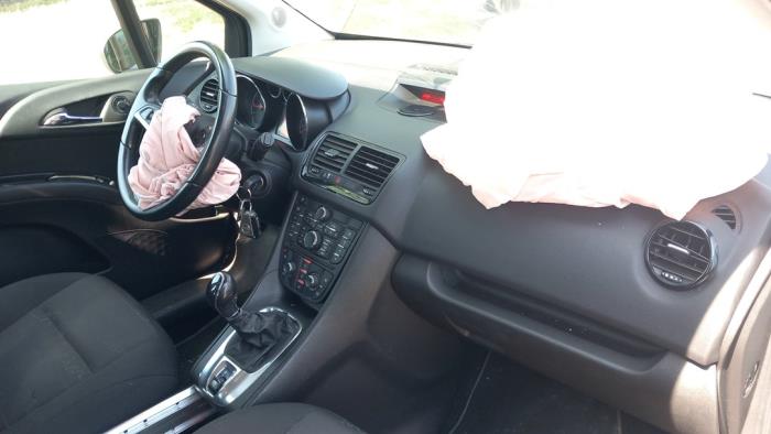 Opel Meriva 1.4 Turbo 16V Ecotec Sloopvoertuig (2012, Zilvergrijs, Bruin)