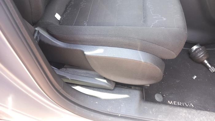 Opel Meriva 1.4 Turbo 16V Ecotec Sloopvoertuig (2012, Zilvergrijs, Bruin)